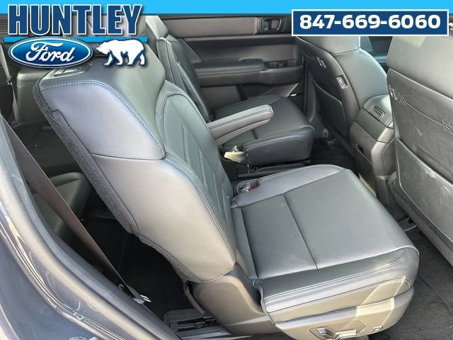 Used 2025 Hyundai Santa Fe Calligraphy AWD/4WD image 12