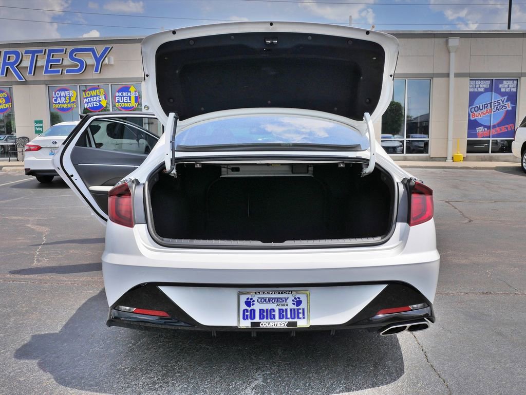 Used 2023 Hyundai Sonata SEL w/ Convenience Package FWD image 16