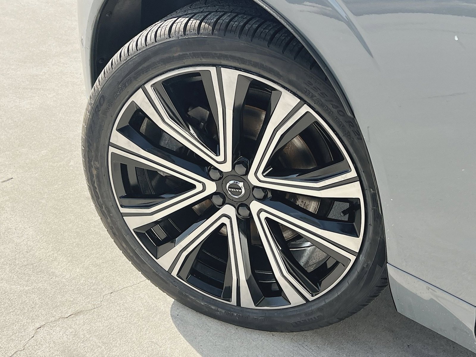 Certified 2023 Volvo XC60 B6 Ultimate image 12