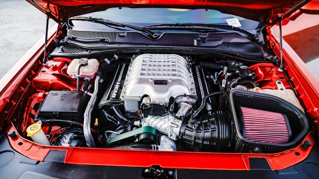 Used 2020 Dodge Challenger SRT Hellcat Redeye image 28