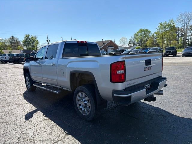 Used 2019 GMC Sierra 2500 Denali w/ Duramax Plus Package AWD/4WD image 5
