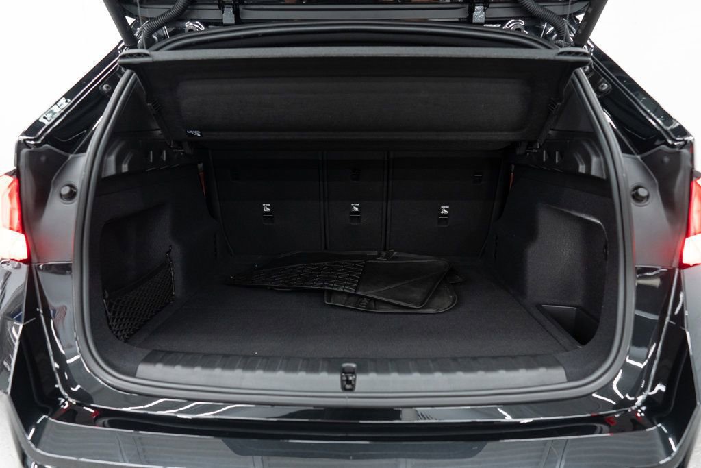 Used 2024 BMW X1 w/ M Sport Line w/ Premium Package image 37