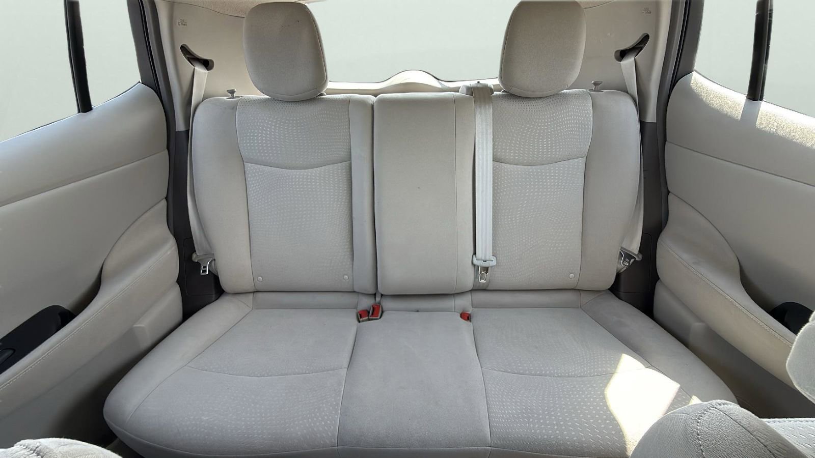 Used 2011 Nissan Leaf SL image 26