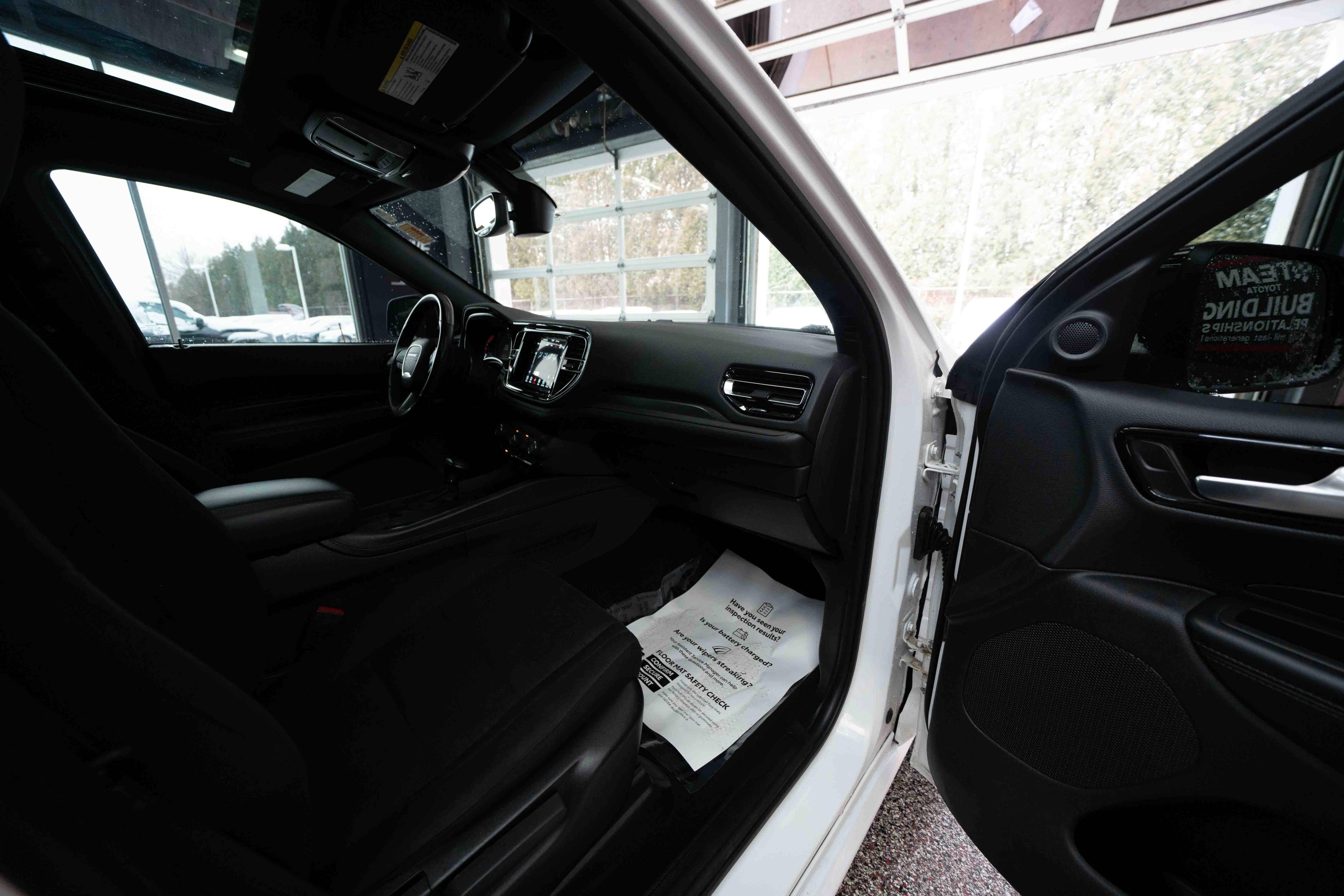 Used 2022 Dodge Durango SXT w/ Blacktop Package image 25