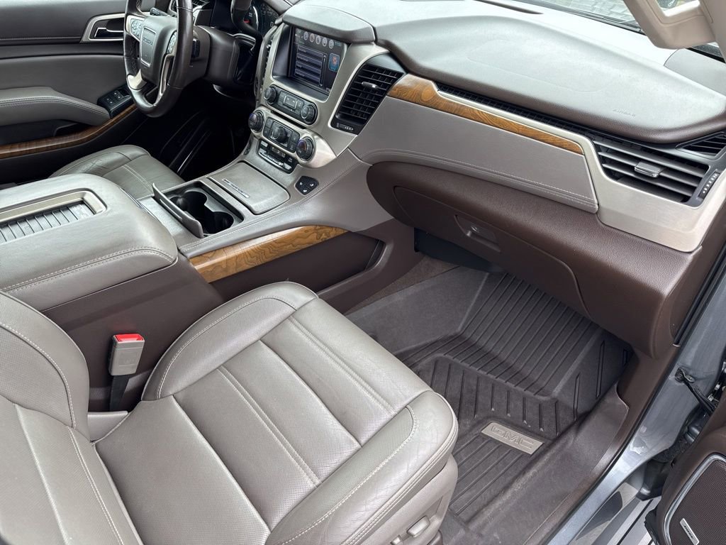 Used 2020 GMC Yukon XL Denali w/ Denali Ultimate Package image 35