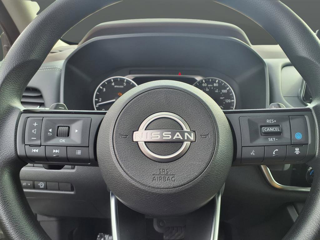 Used 2023 Nissan Rogue SV image 53