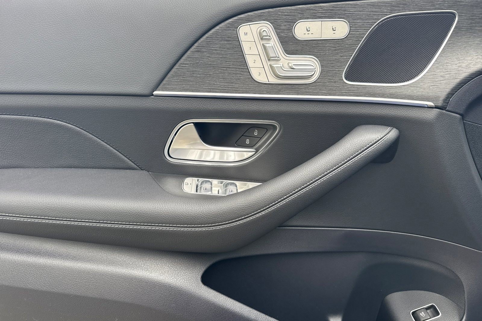 New 2026 Mercedes-Benz GLE 450 4MATIC image 13
