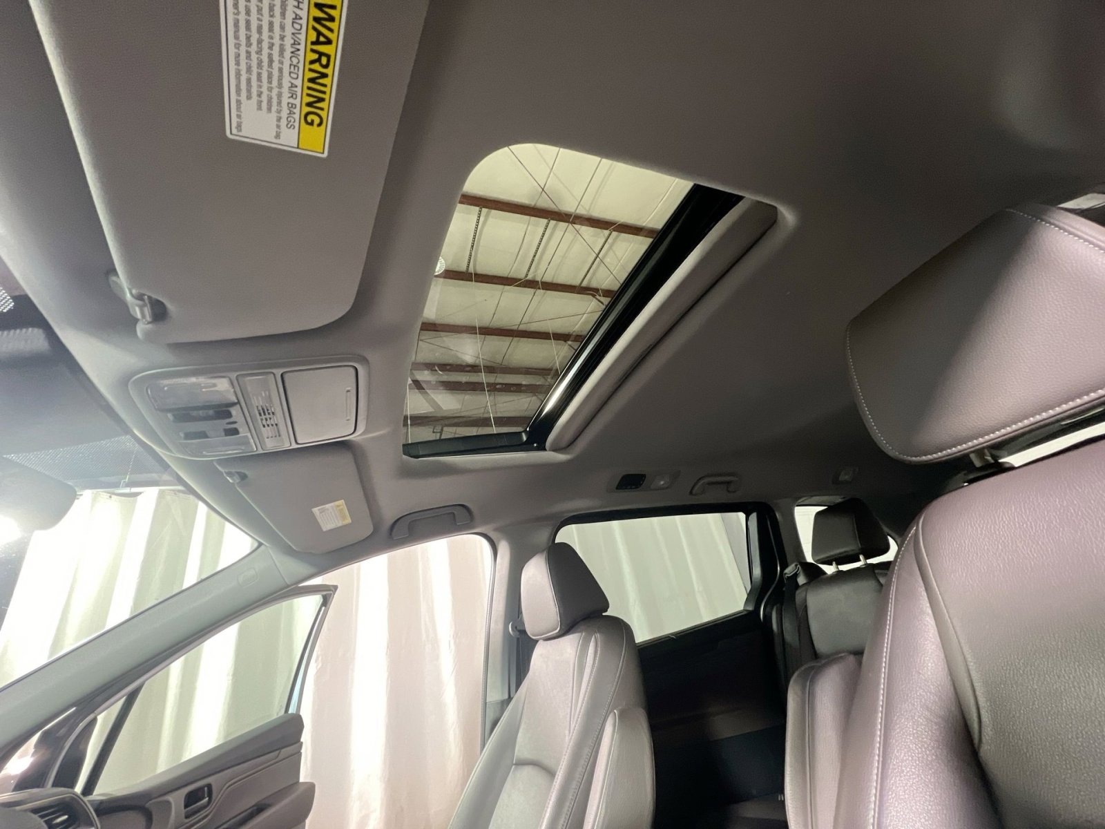 Used 2023 Honda Odyssey EX-L image 24