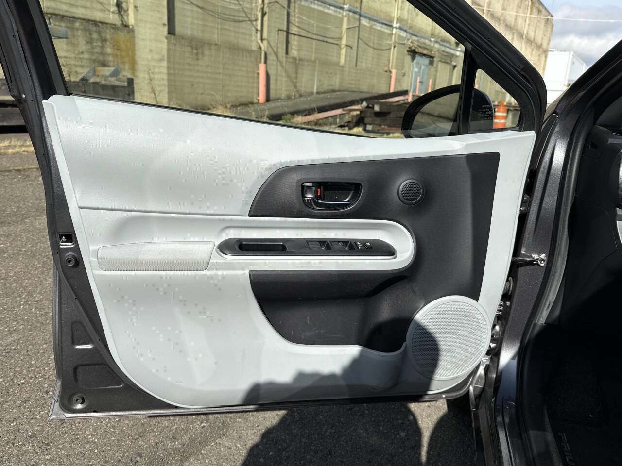 Used 2014 Toyota Prius C Three image 27