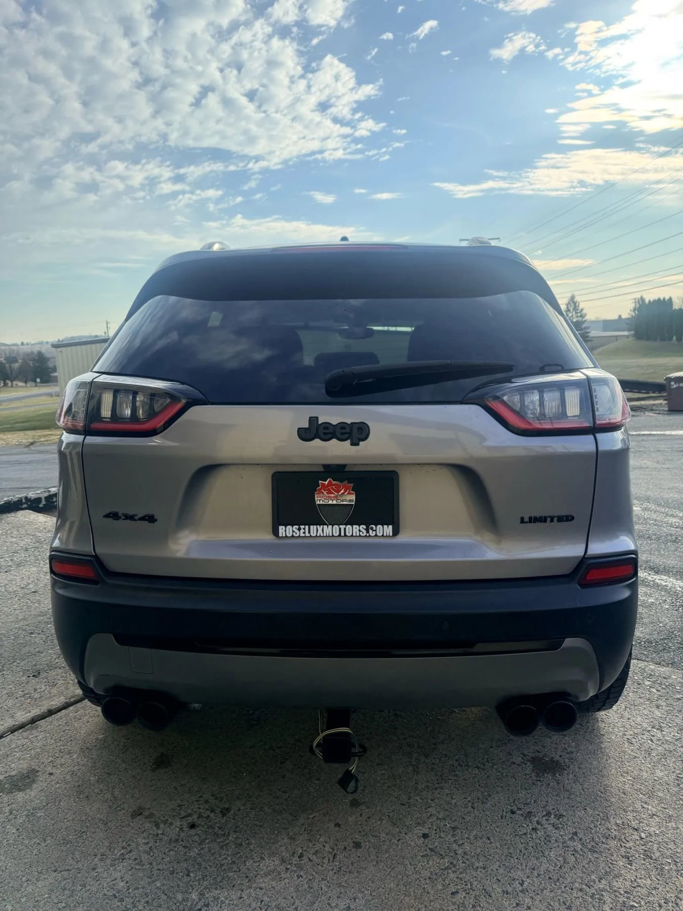 Used 2020 Jeep Cherokee Limited AWD/4WD image 4