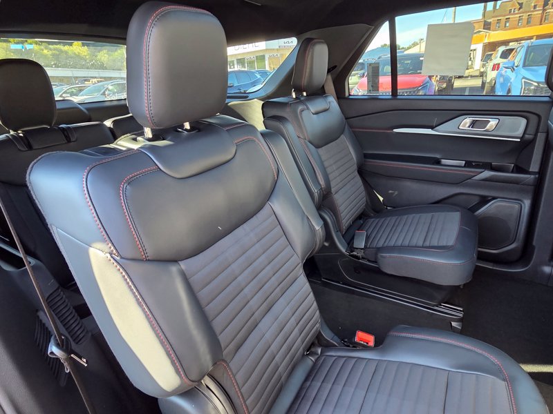 New 2027 Ford Explorer ST-Line w/ Premium Package AWD/4WD image 19