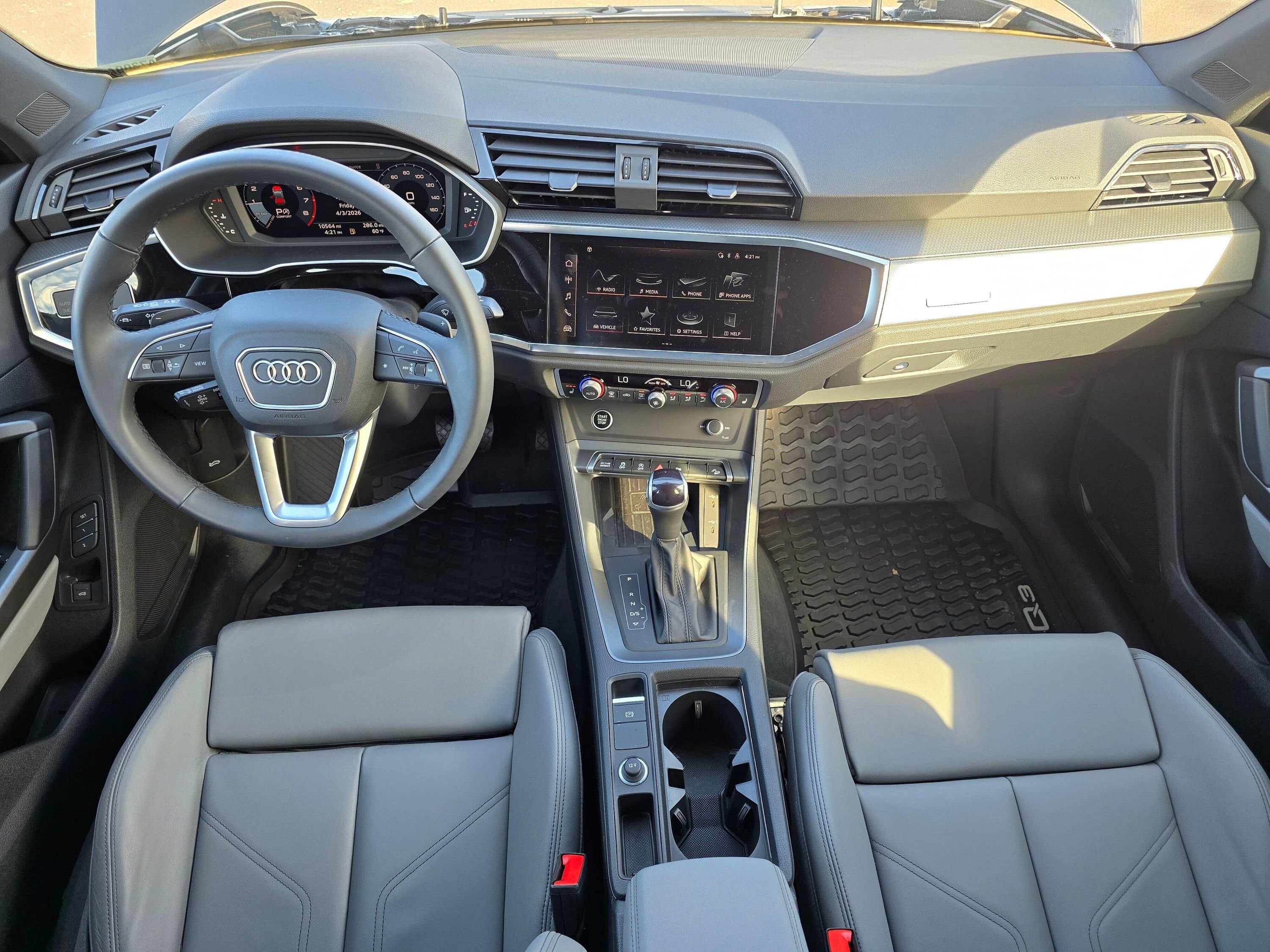 Used 2024 Audi Q3 2.0T Premium Plus image 17