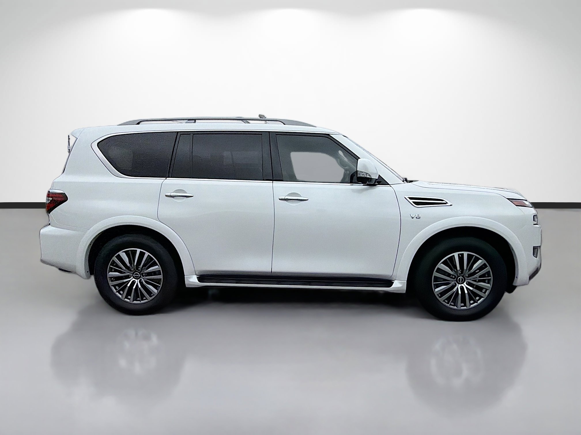 Used 2022 Nissan Armada SL image 2