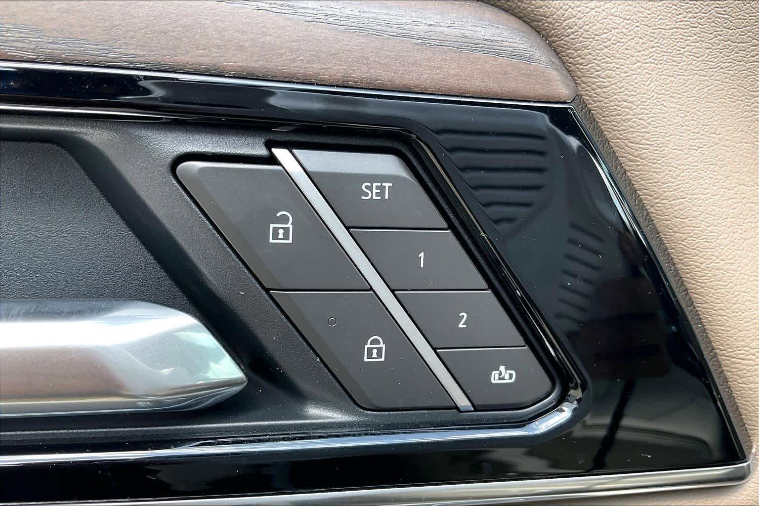 New 2026 GMC Yukon Denali w/ Sun & Power Step Package image 13