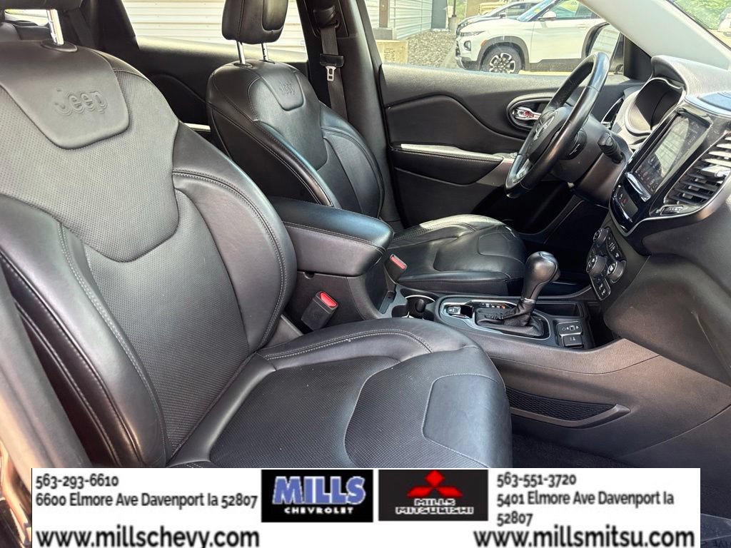 Used 2019 Jeep Cherokee Limited FWD image 26