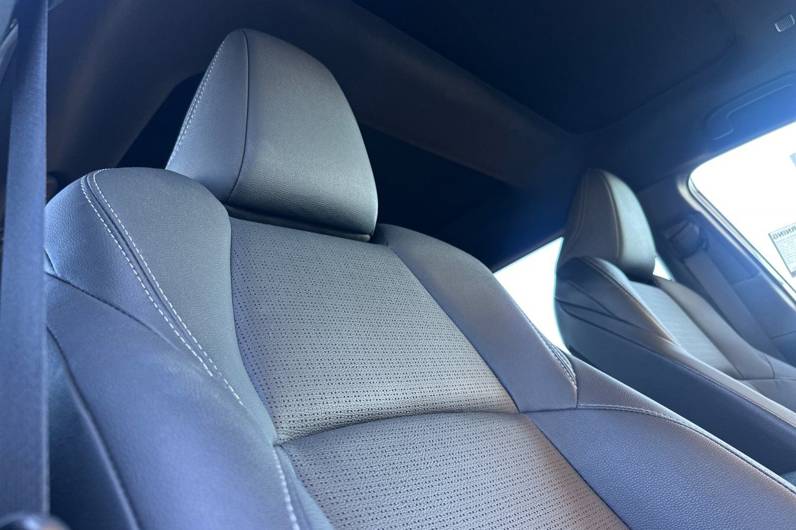 Used 2024 Toyota bZ4X Limited image 20