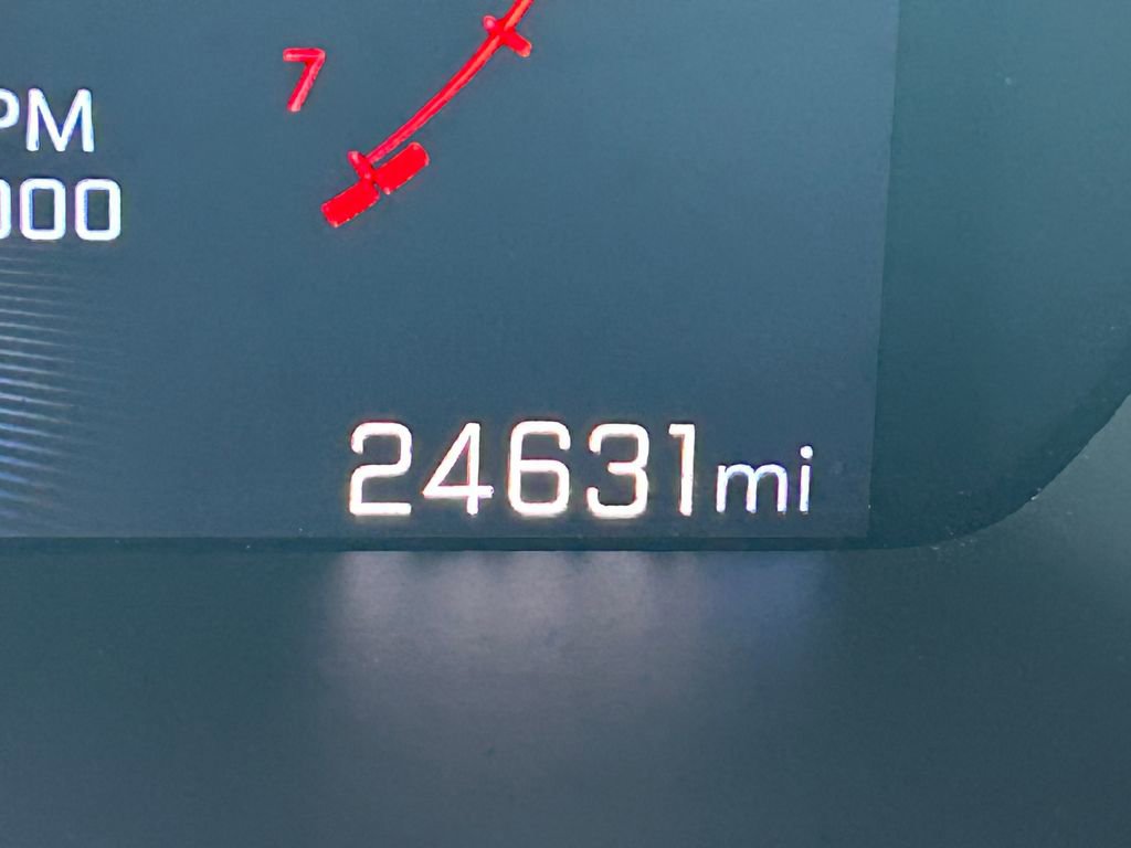 Used 2024 Chevrolet Colorado LT w/ LT Convenience Package II image 11