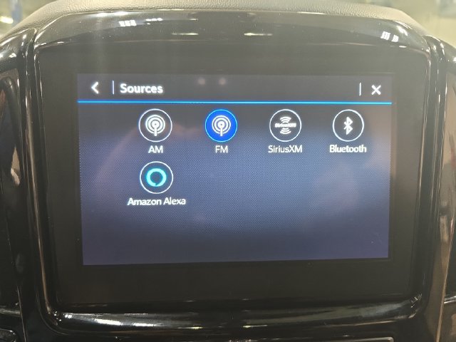 Used 2023 Chevrolet Traverse LT w/ Rear Camera Mirror Package AWD/4WD image 25