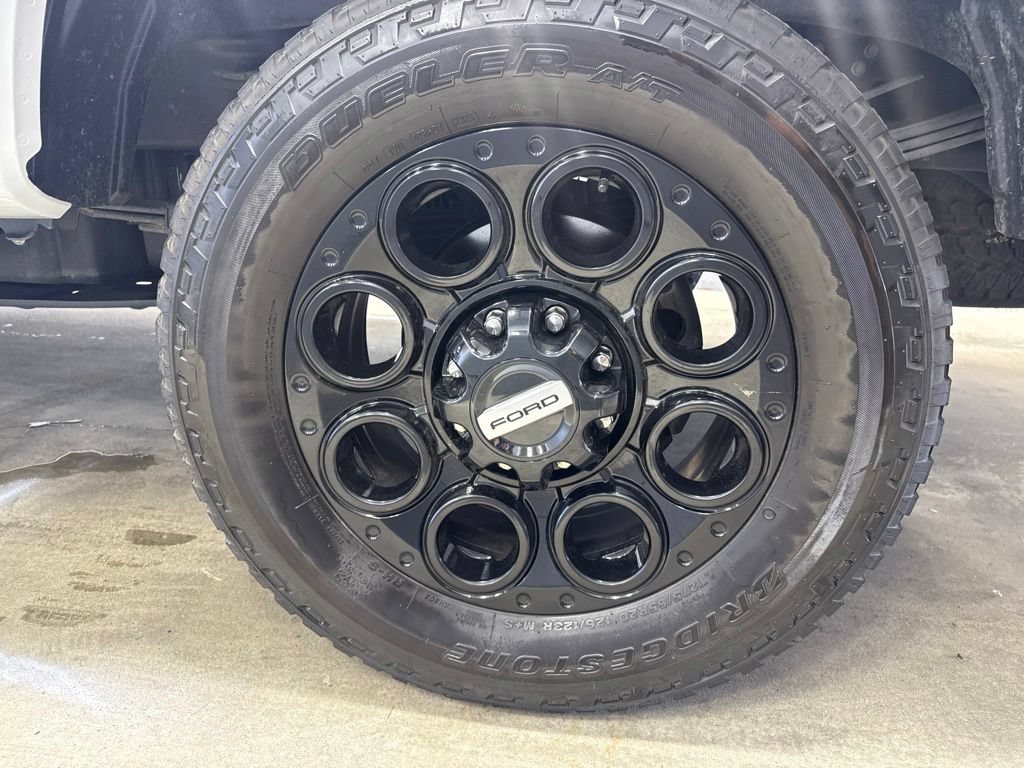 Used 2025 Ford F350 Lariat w/ Lariat Ultimate Package AWD/4WD image 9