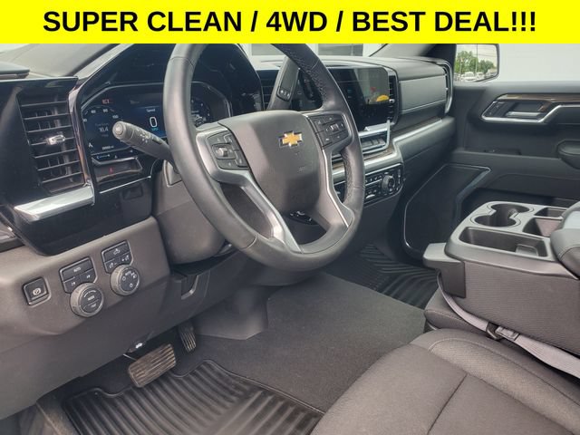 Used 2025 Chevrolet Silverado 1500 LT AWD/4WD image 13