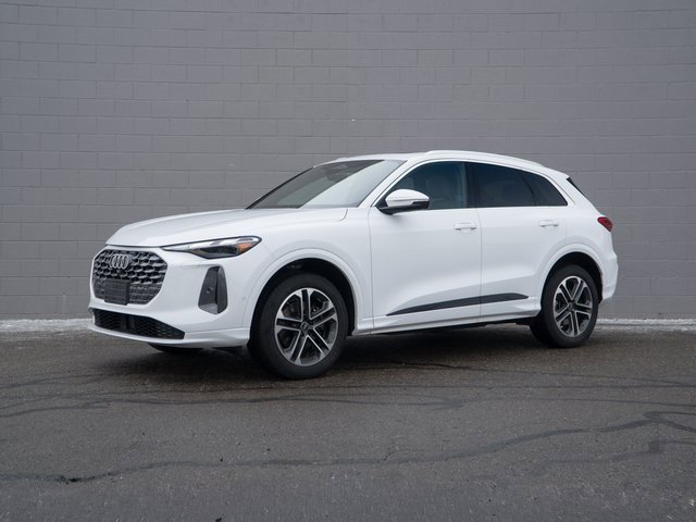 Certified 2025 Audi Q5 2.0T Premium w/ Convenience Package image 1