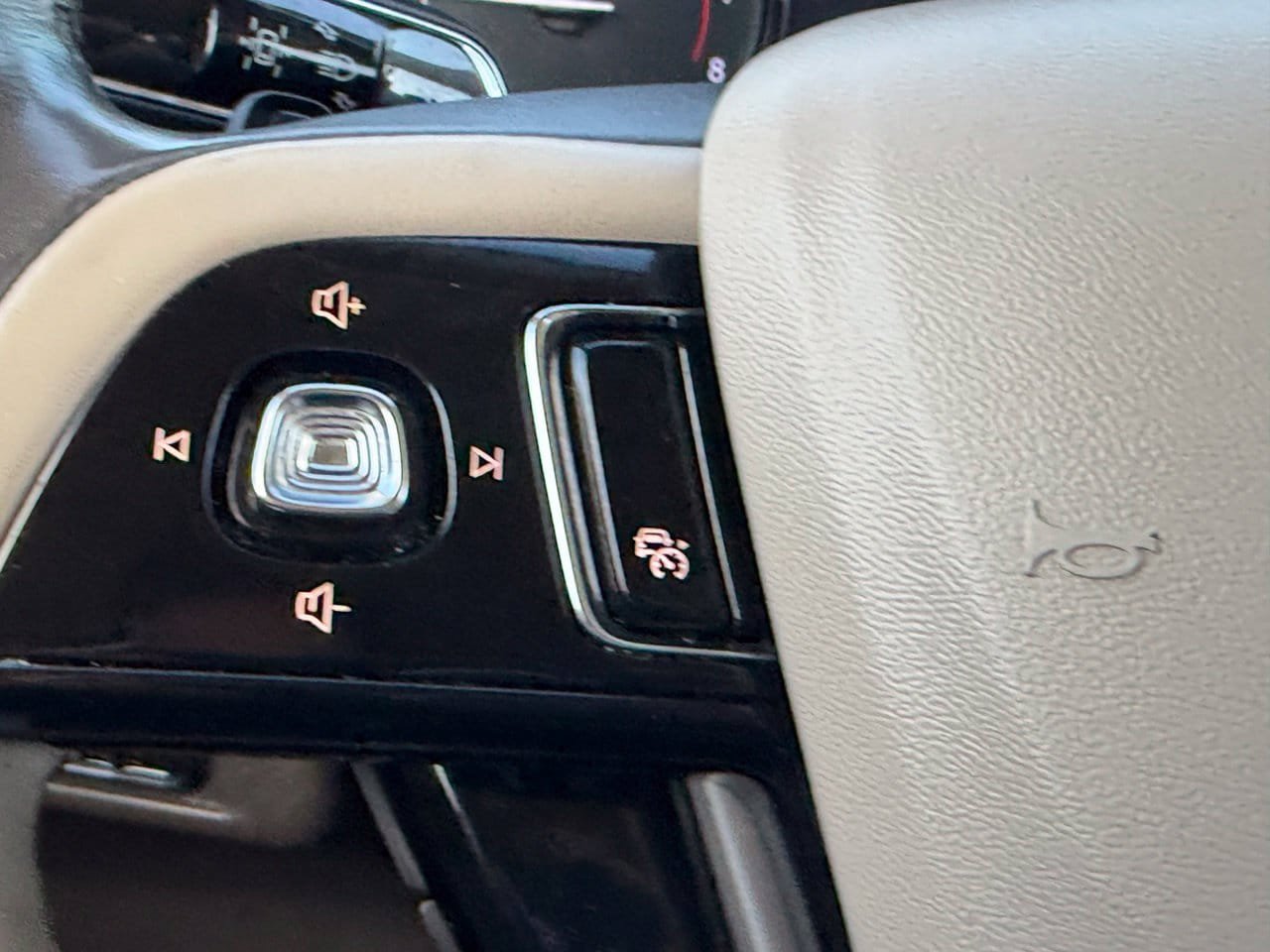 Used 2020 Lincoln Corsair FWD image 18