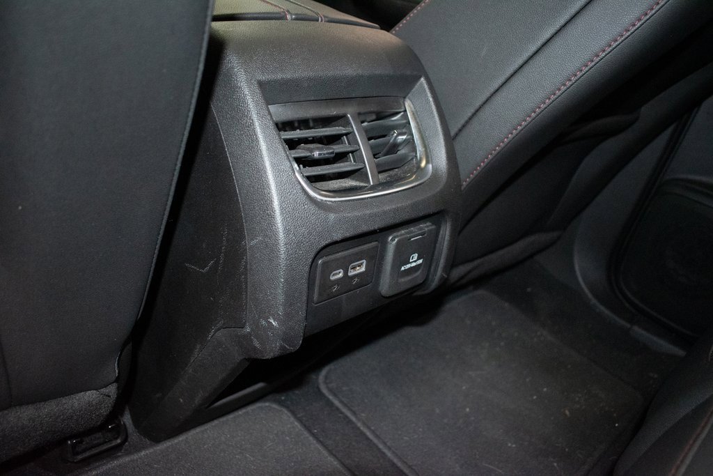 Used 2021 Chevrolet Blazer RS w/ Enhanced Convenience Package image 24