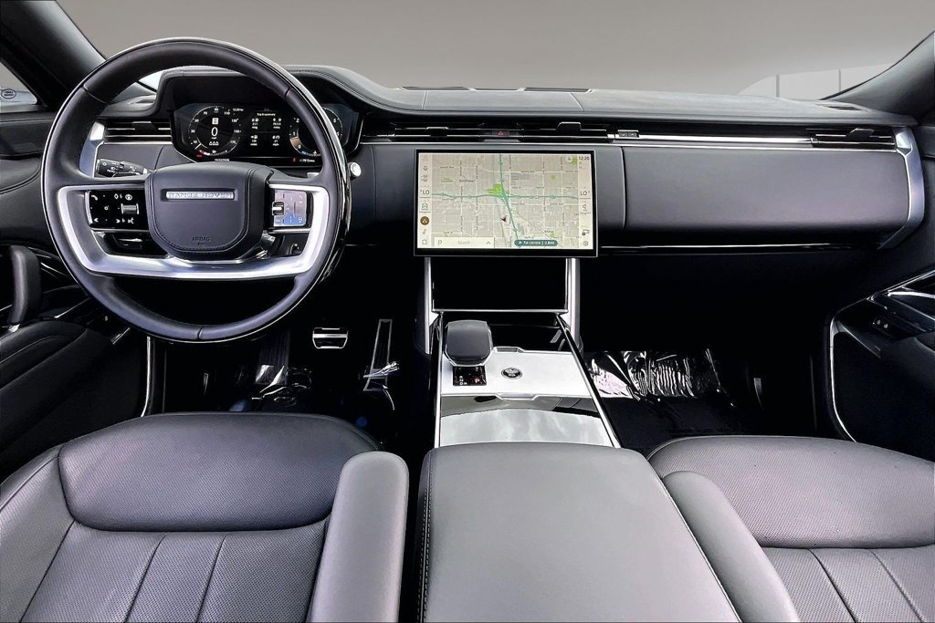 Used 2025 Land Rover Range Rover SE AWD/4WD image 7