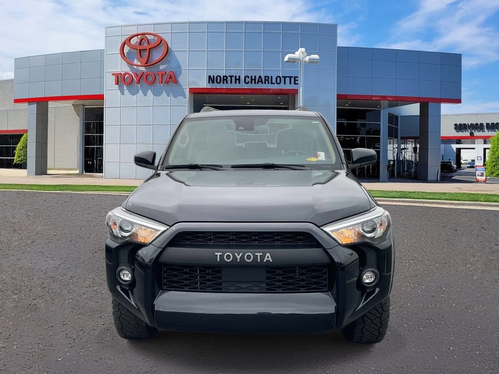 Used 2022 Toyota 4Runner SR5 RWD image 3