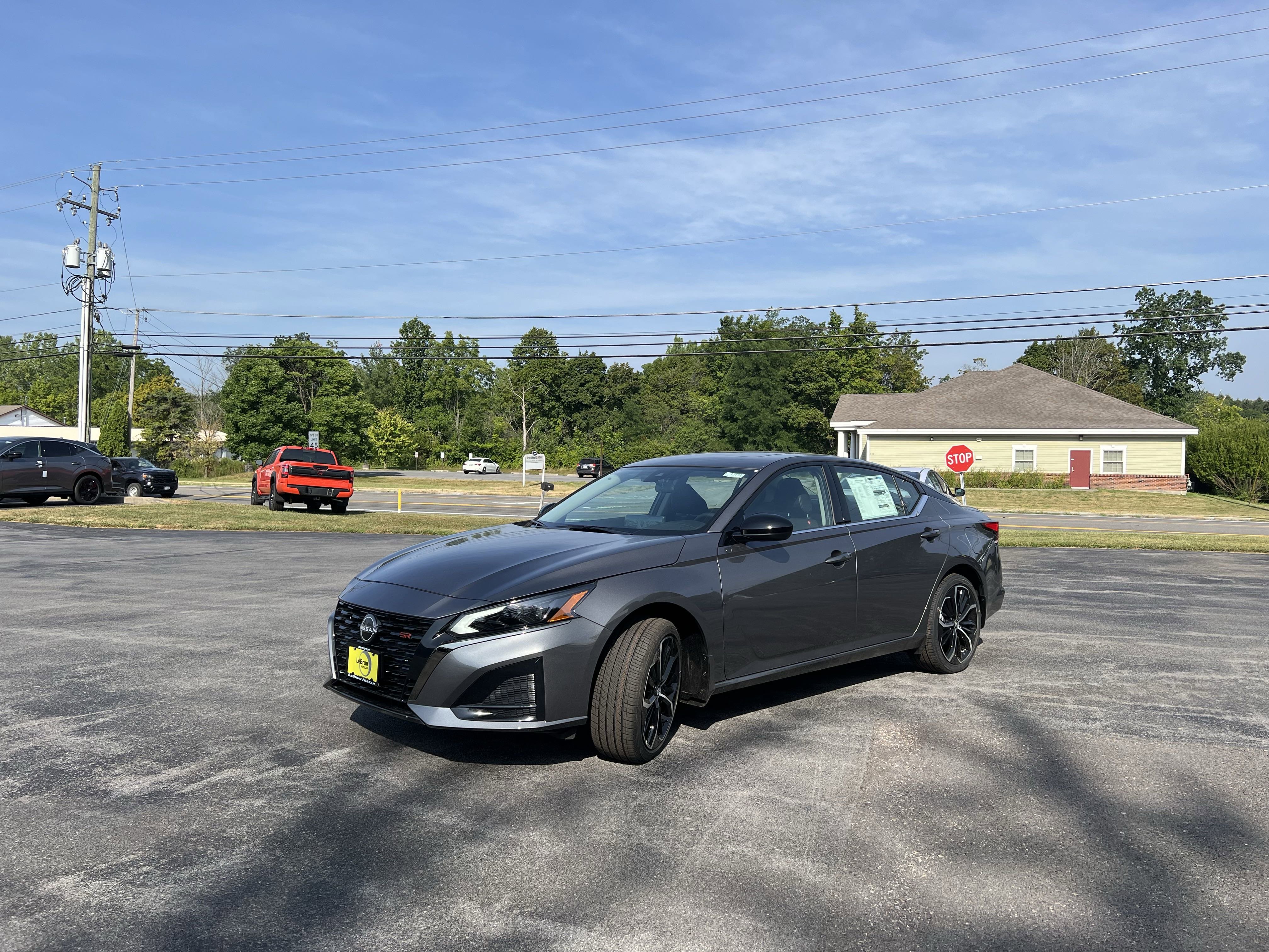 New 2025 Nissan Altima 2.5 SR w/ SR Premium Package