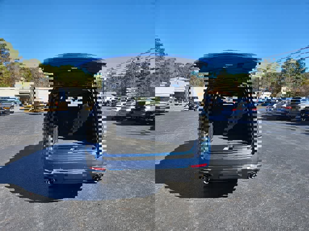 New 2026 Chevrolet Suburban Premier image 5