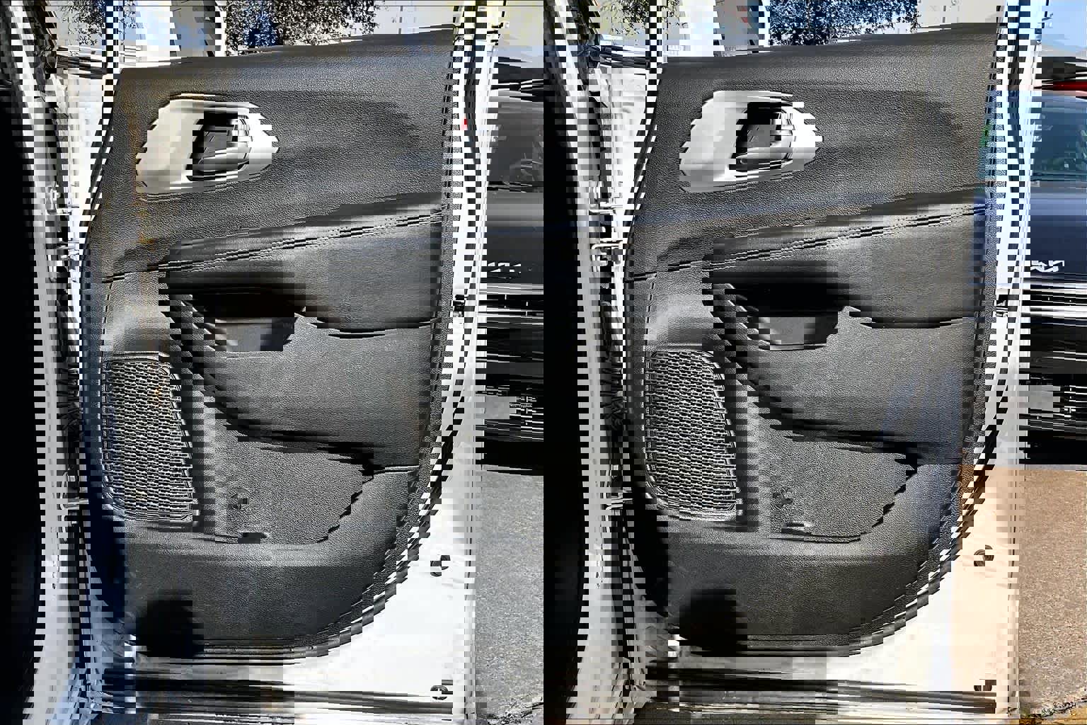 Used 2018 Chrysler Pacifica Touring-L Plus w/ Advanced Safetytec Group image 21