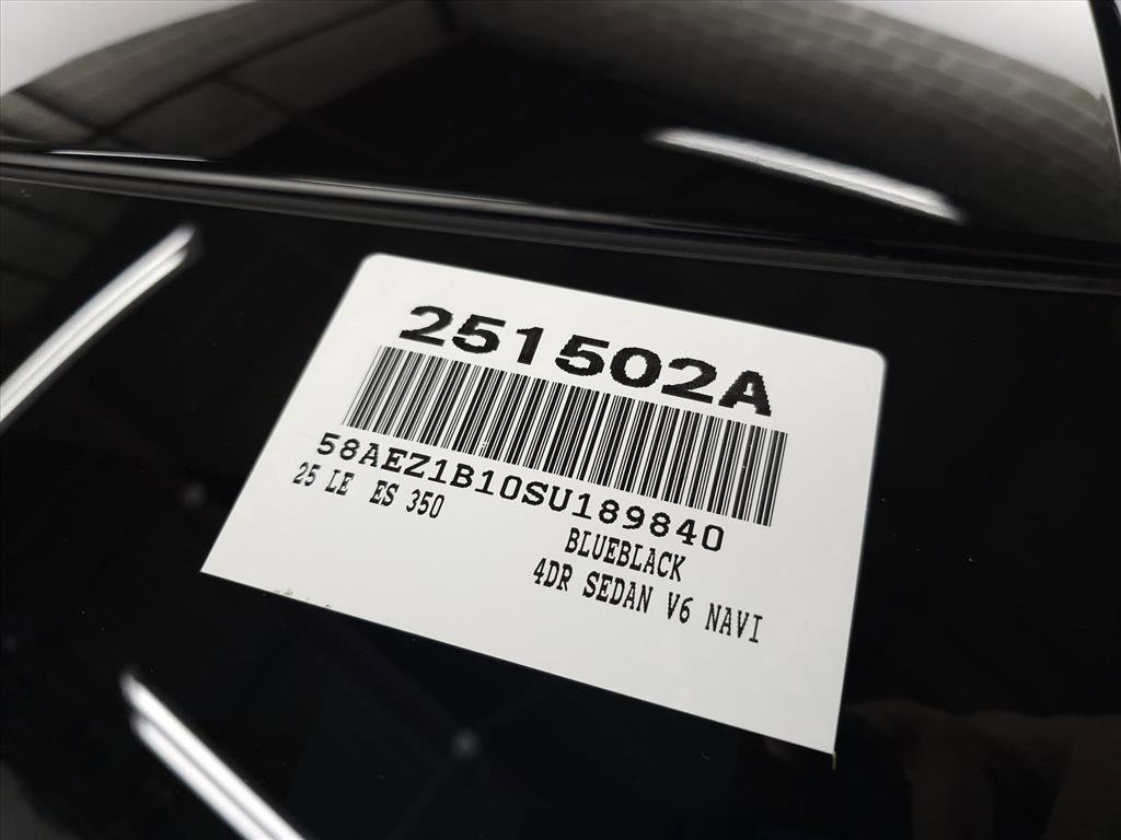 Used 2025 Lexus ES 350 w/ Luxury Package image 39