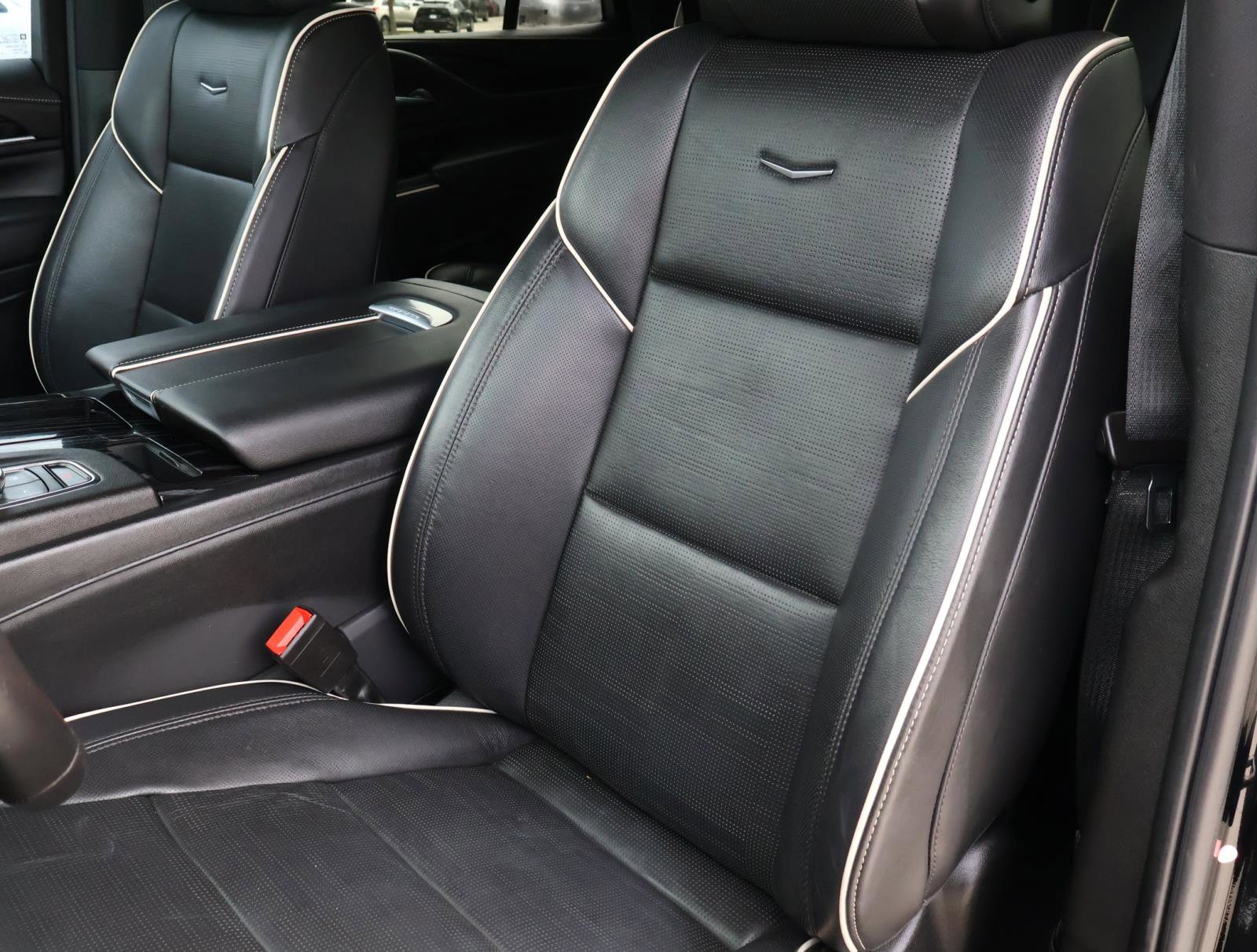 Certified 2023 Cadillac Escalade Sport w/ Touring Package image 19