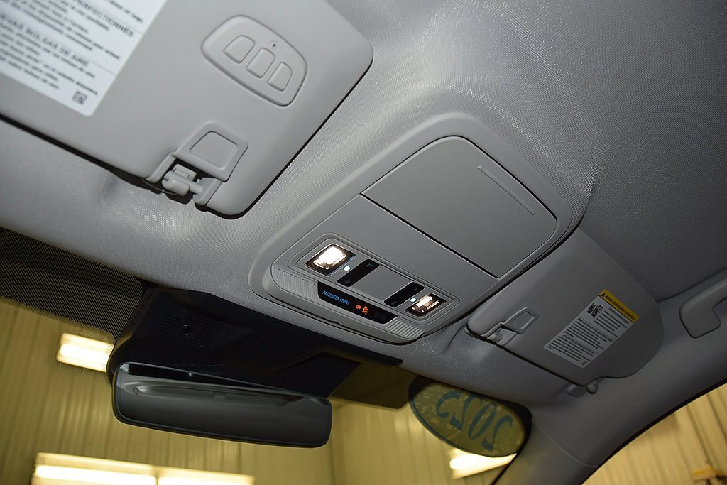 Used 2025 Ford Mustang Mach-E Select image 27