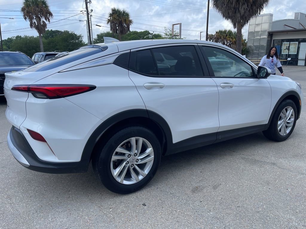 Used 2025 Buick Envista Preferred image 5