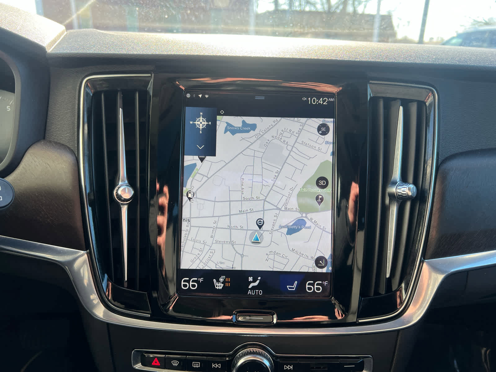 Used 2018 Volvo V90 T5 Cross Country w/ Convenience Package image 20