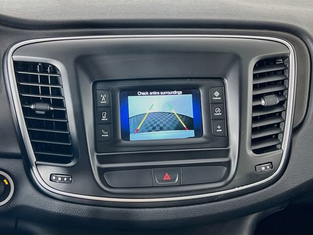 Used 2016 Chrysler 200 Limited FWD image 15