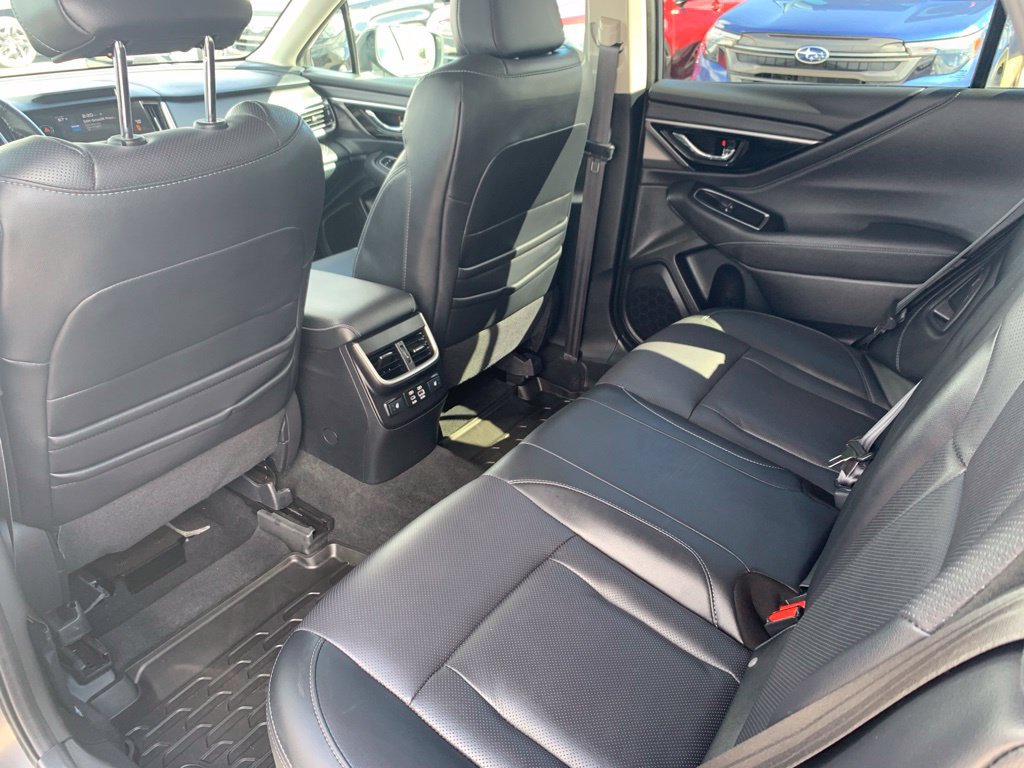 Used 2024 Subaru Outback Limited AWD/4WD image 19
