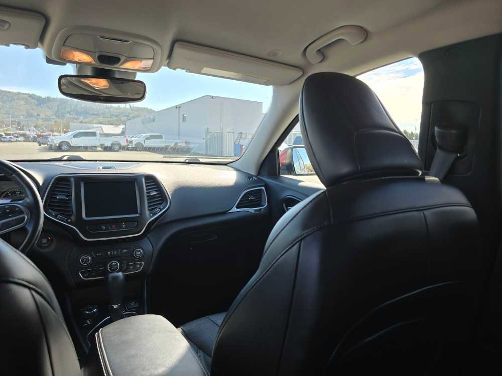 Used 2021 Jeep Cherokee Latitude Lux w/ Comfort/Convenience Group image 14