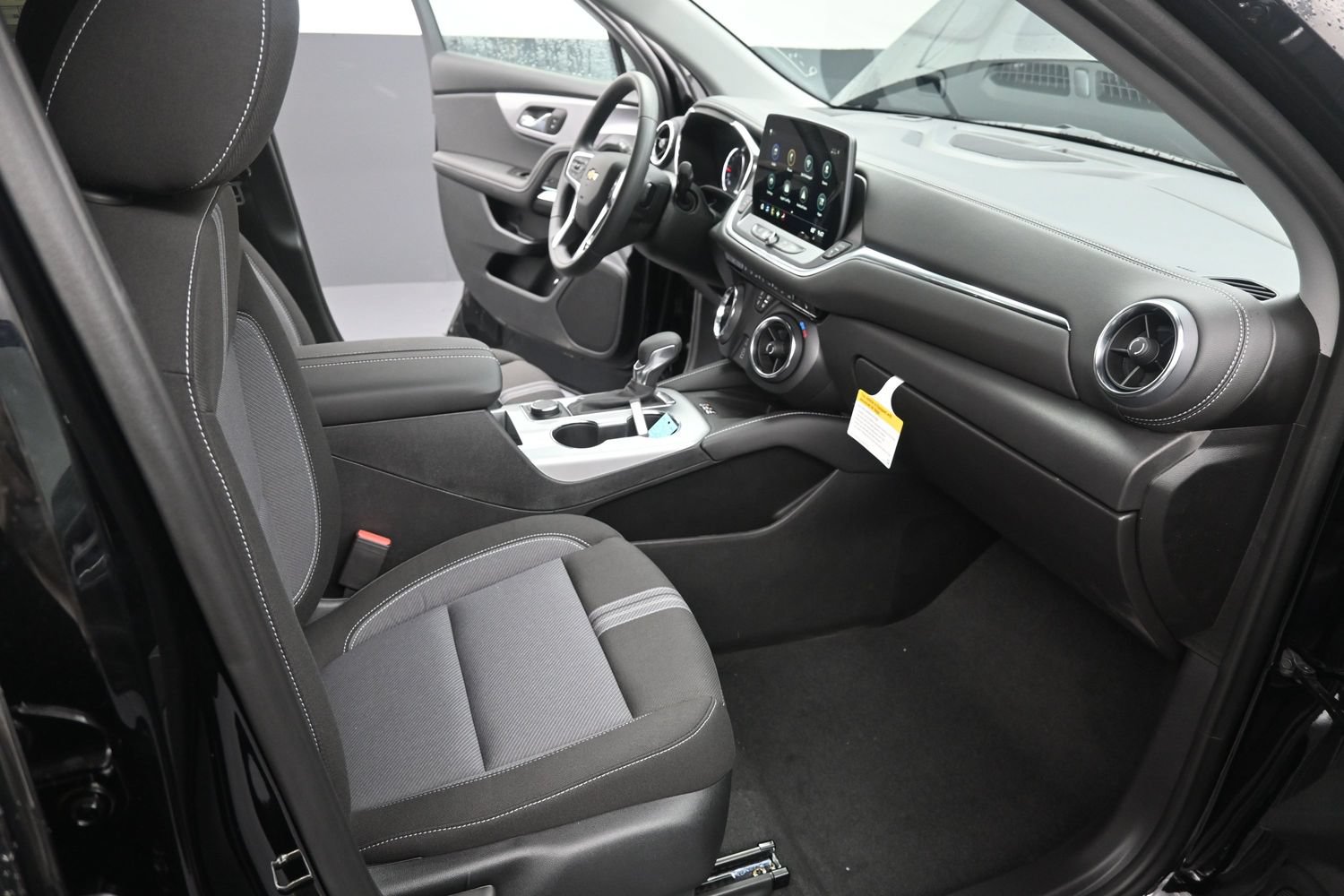 New 2026 Chevrolet Blazer LT w/ Convenience Package AWD/4WD image 39