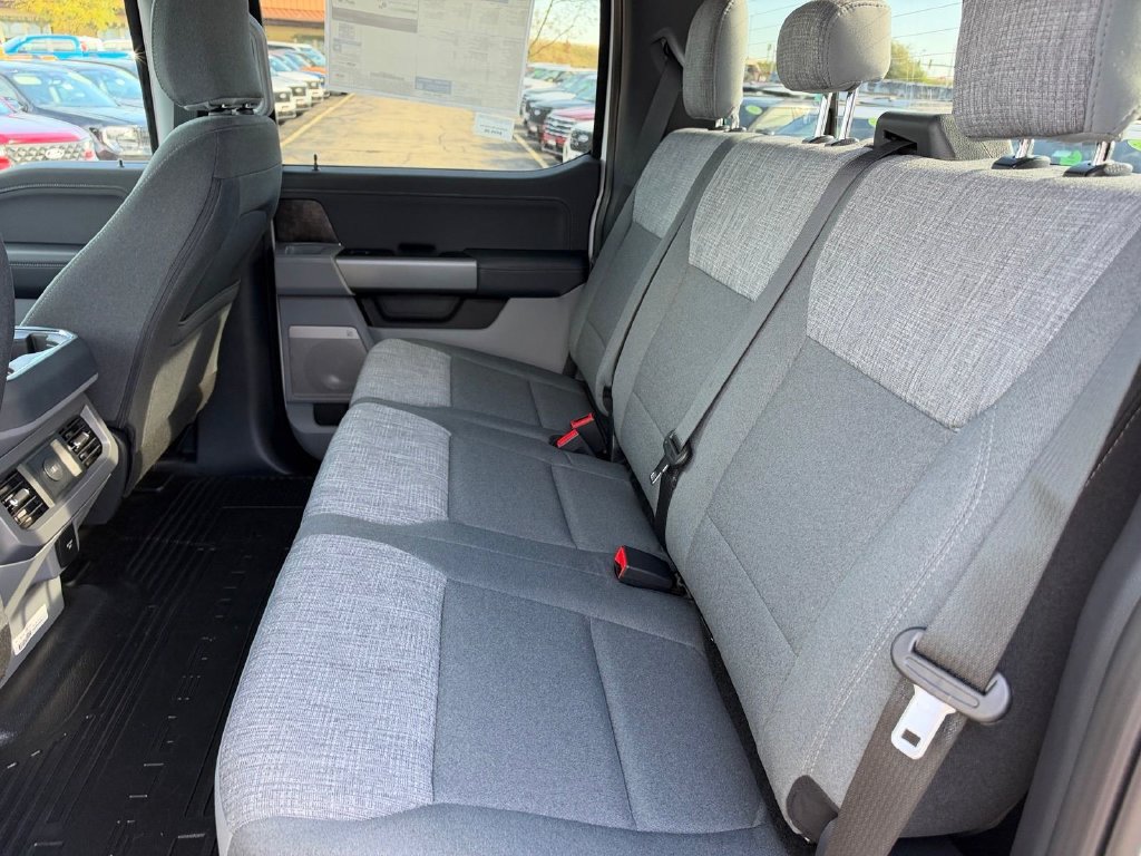 New 2027 Ford F250 XLT w/ XLT Premium Package AWD/4WD image 9