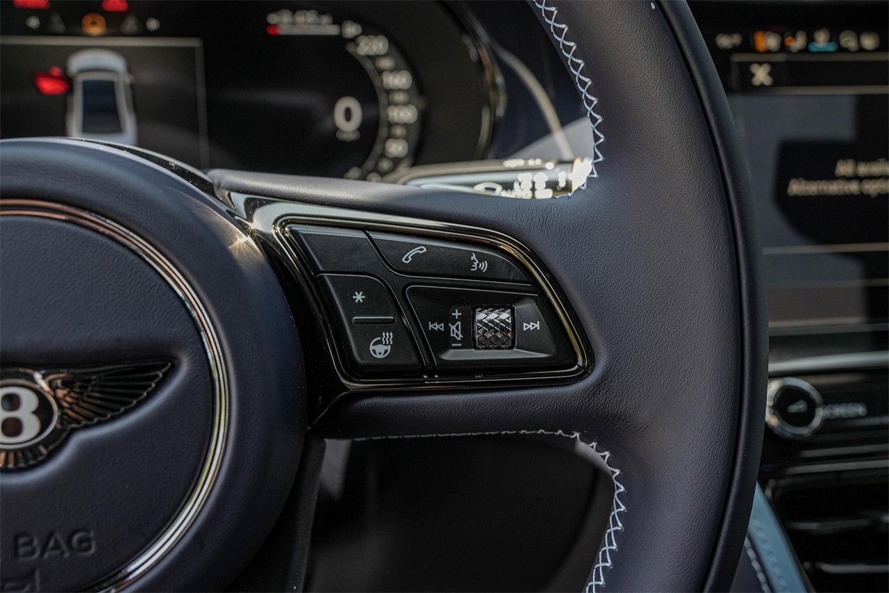 New 2025 Bentley Flying Spur Plug-In Hybrid image 25