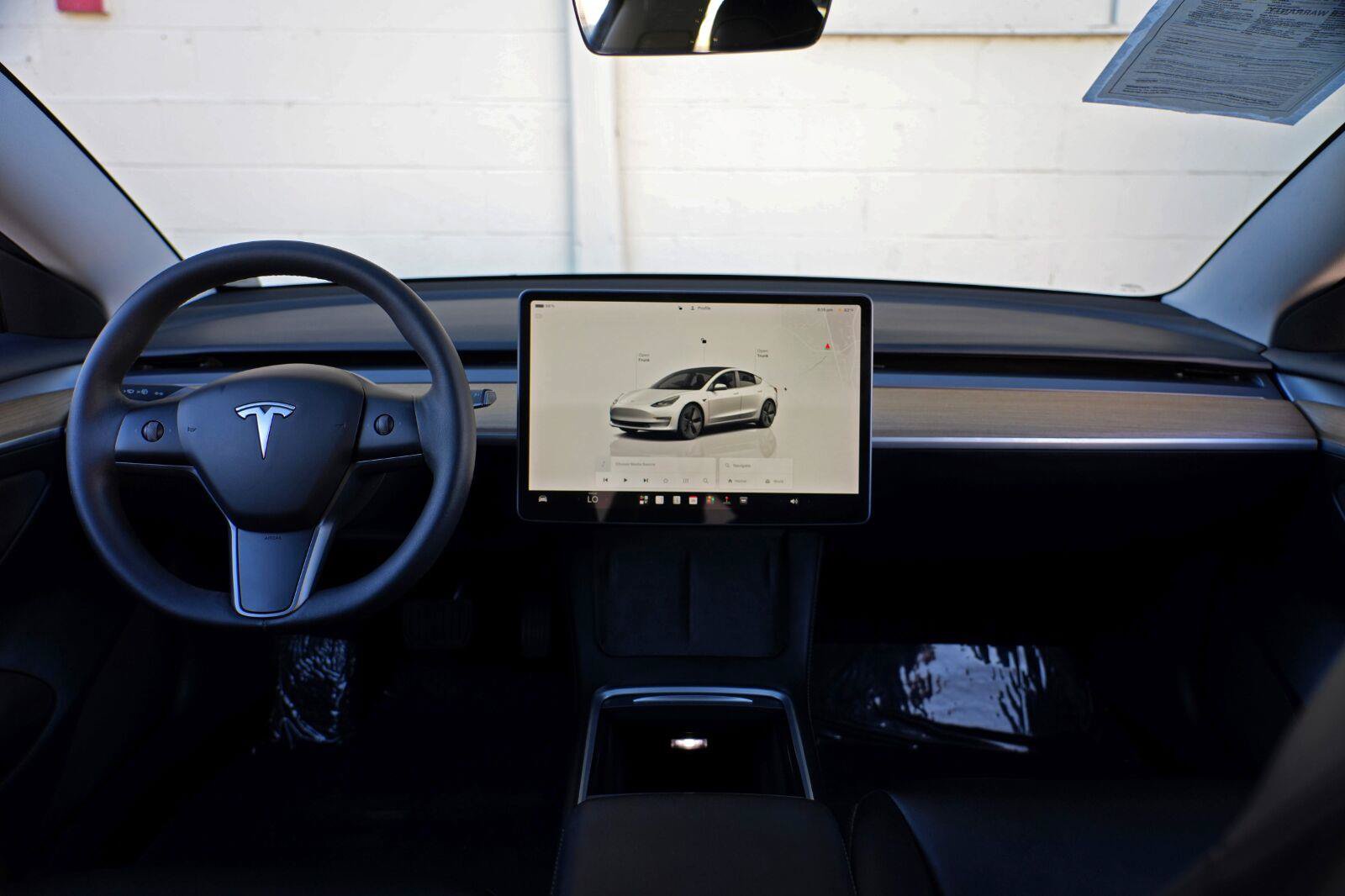 Used 2023 Tesla Model 3 Standard Range RWD image 13