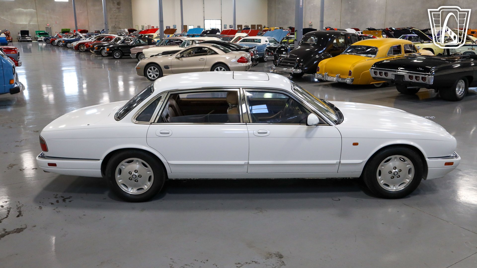 Used 1997 Jaguar XJ6 L RWD image 33