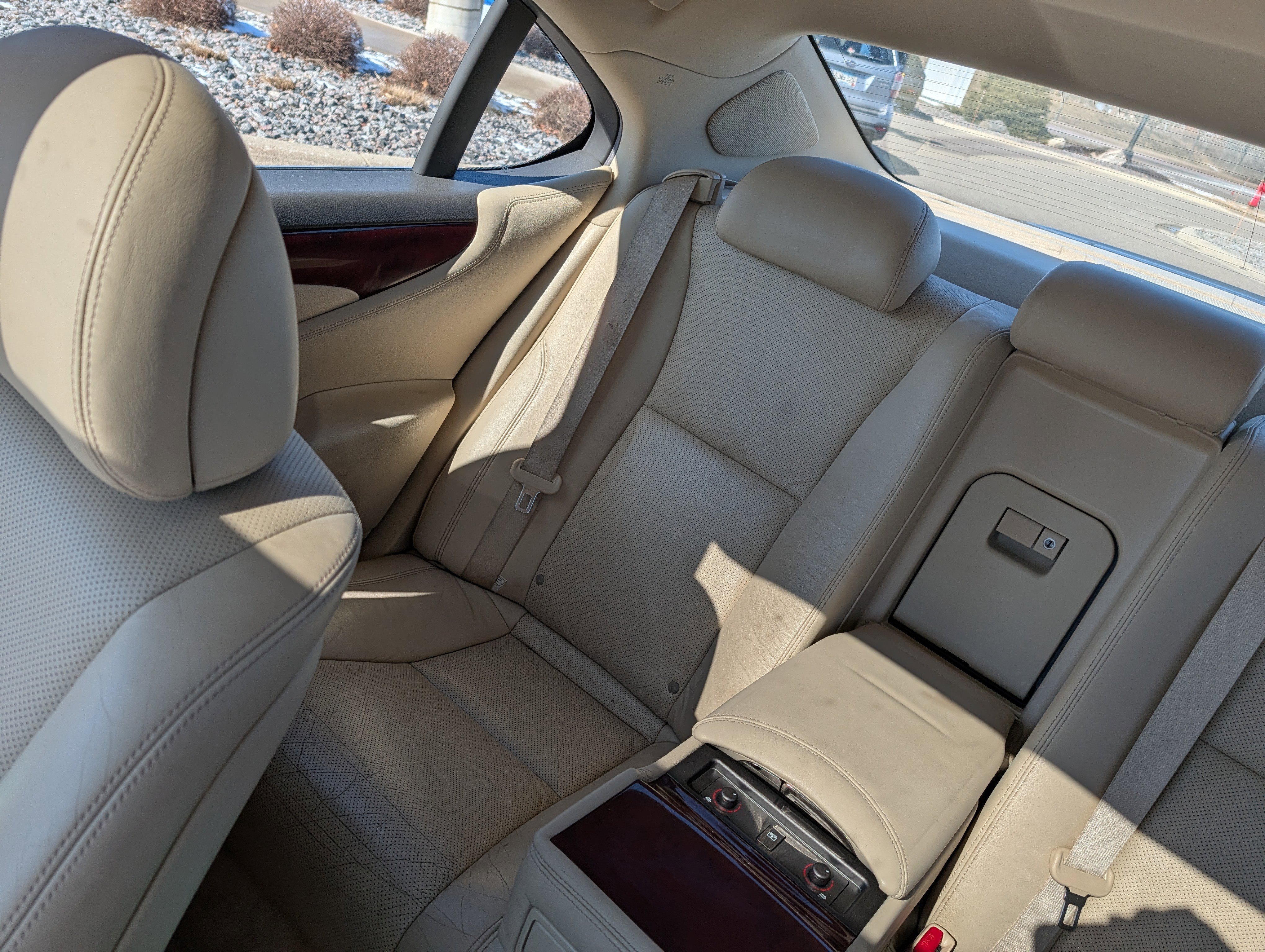 Used 2010 Lexus LS 460 AWD image 12