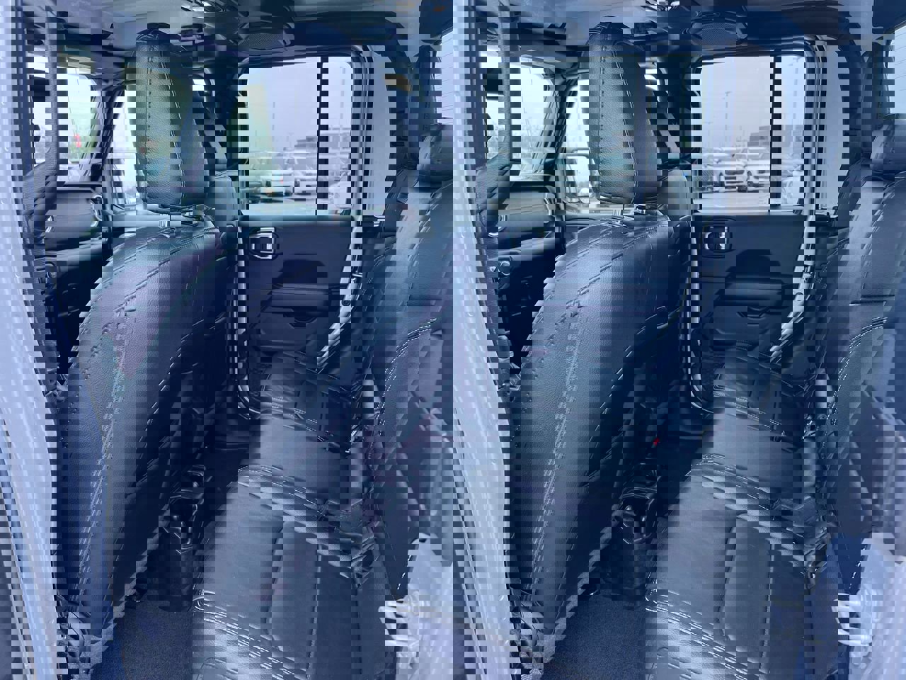 Used 2022 Jeep Gladiator Overland w/ Popular Equipment Package image 27