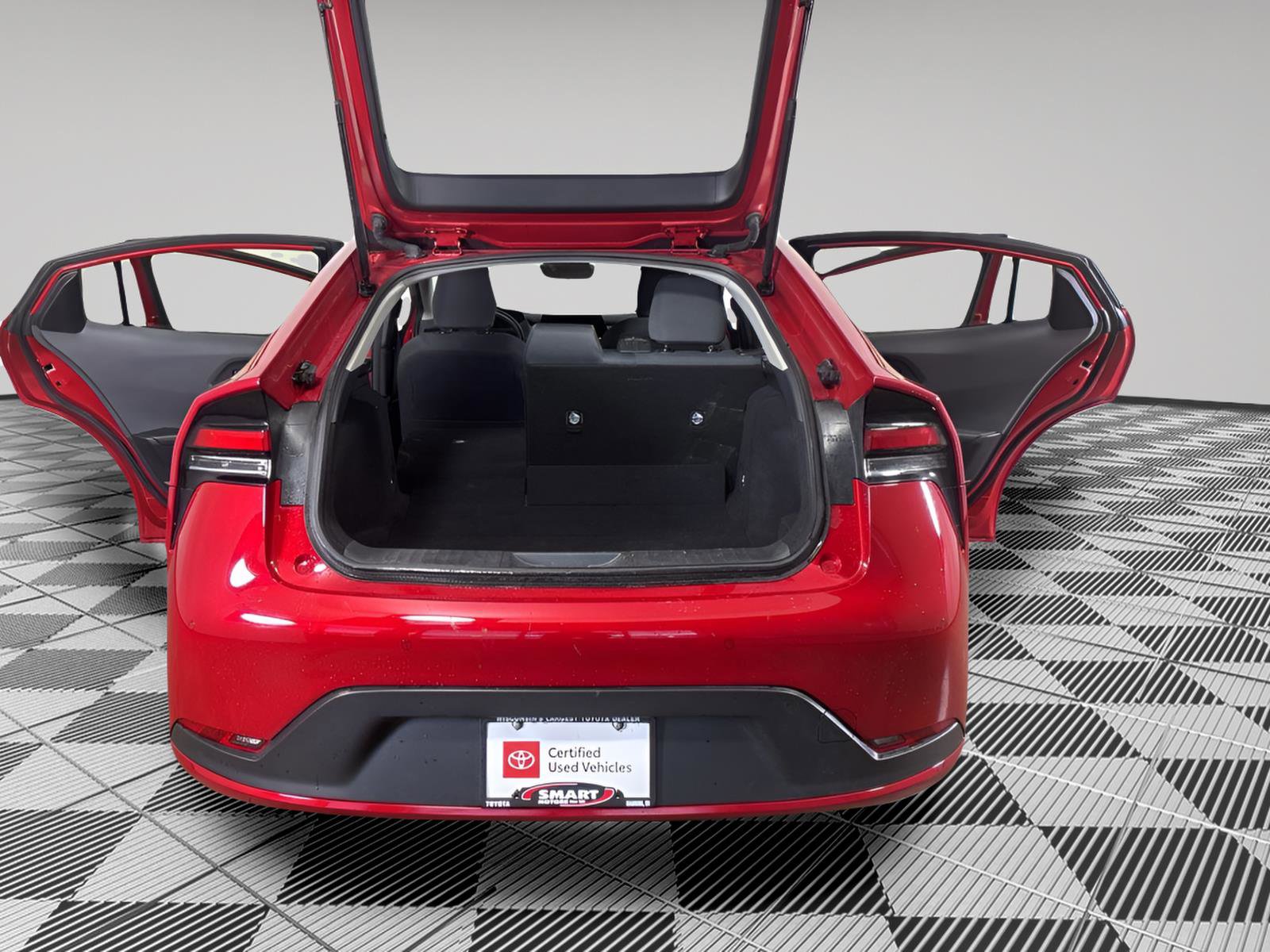 Used 2023 Toyota Prius LE image 14