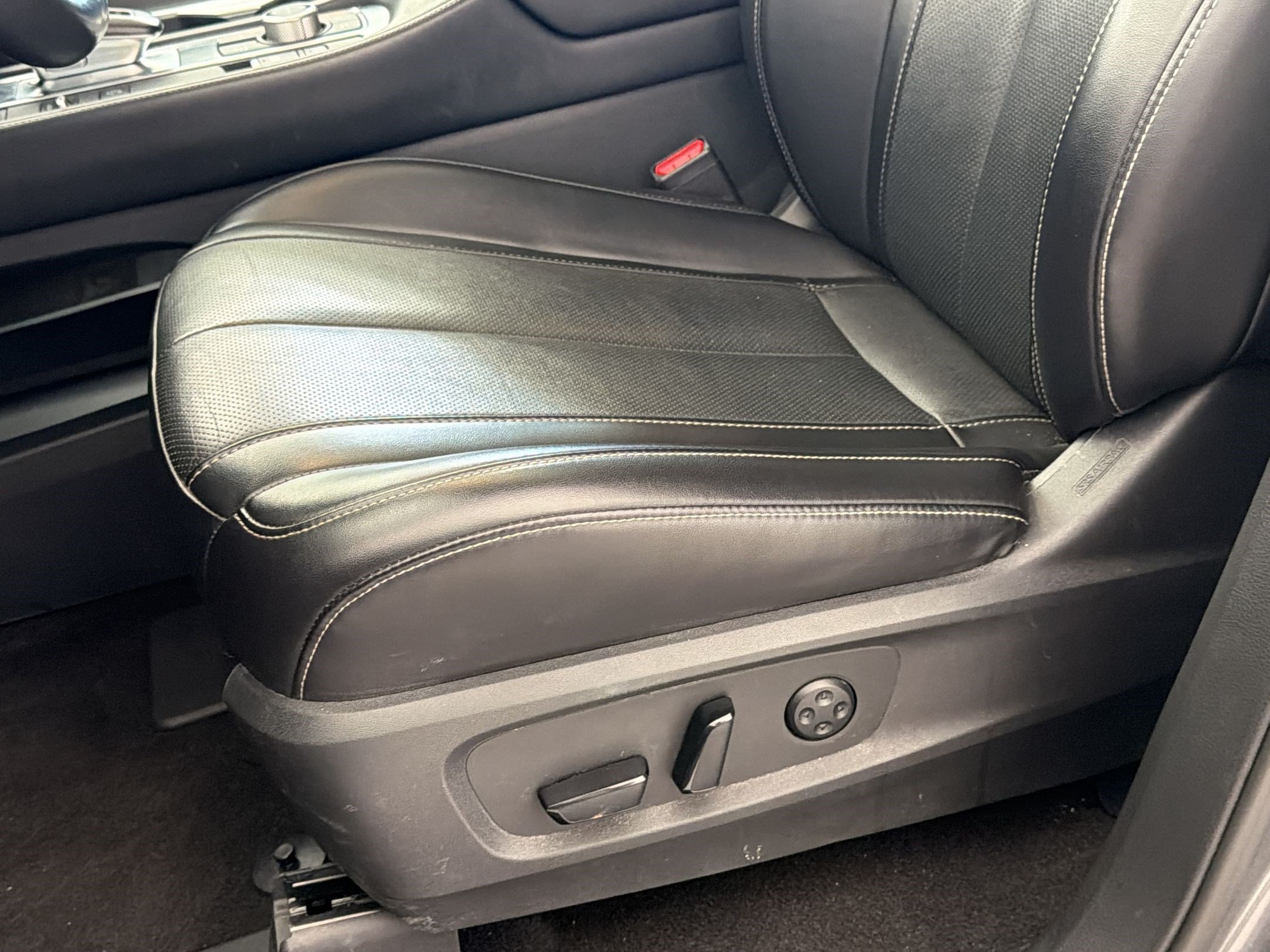 Used 2023 INFINITI QX60 Pure AWD/4WD image 15