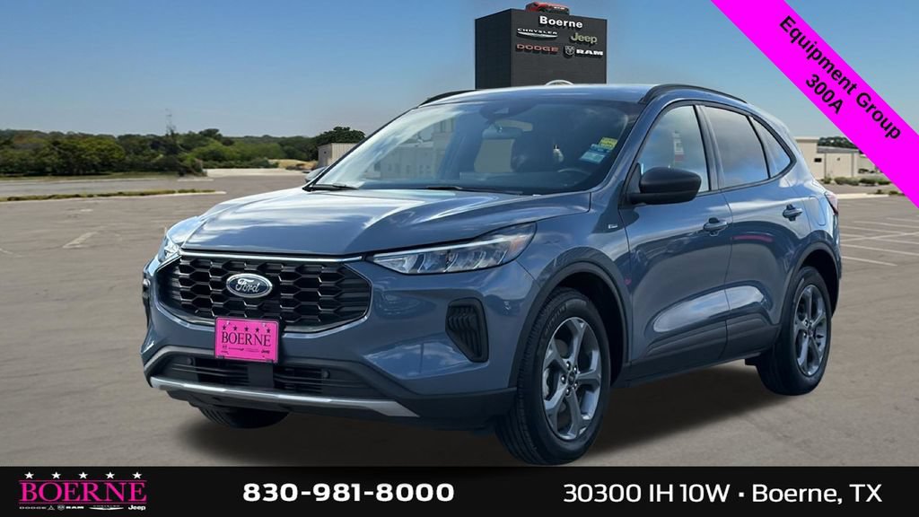 Used 2025 Ford Escape ST-Line w/ Tech Pack #1 FWD image 7